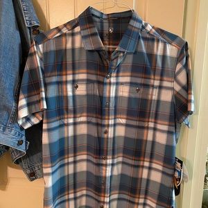 Men’s Kuhl button down
